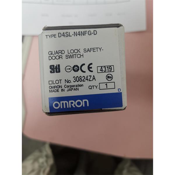 OMRON歐姆龍 光纖放大器E3NX-CA51 2M